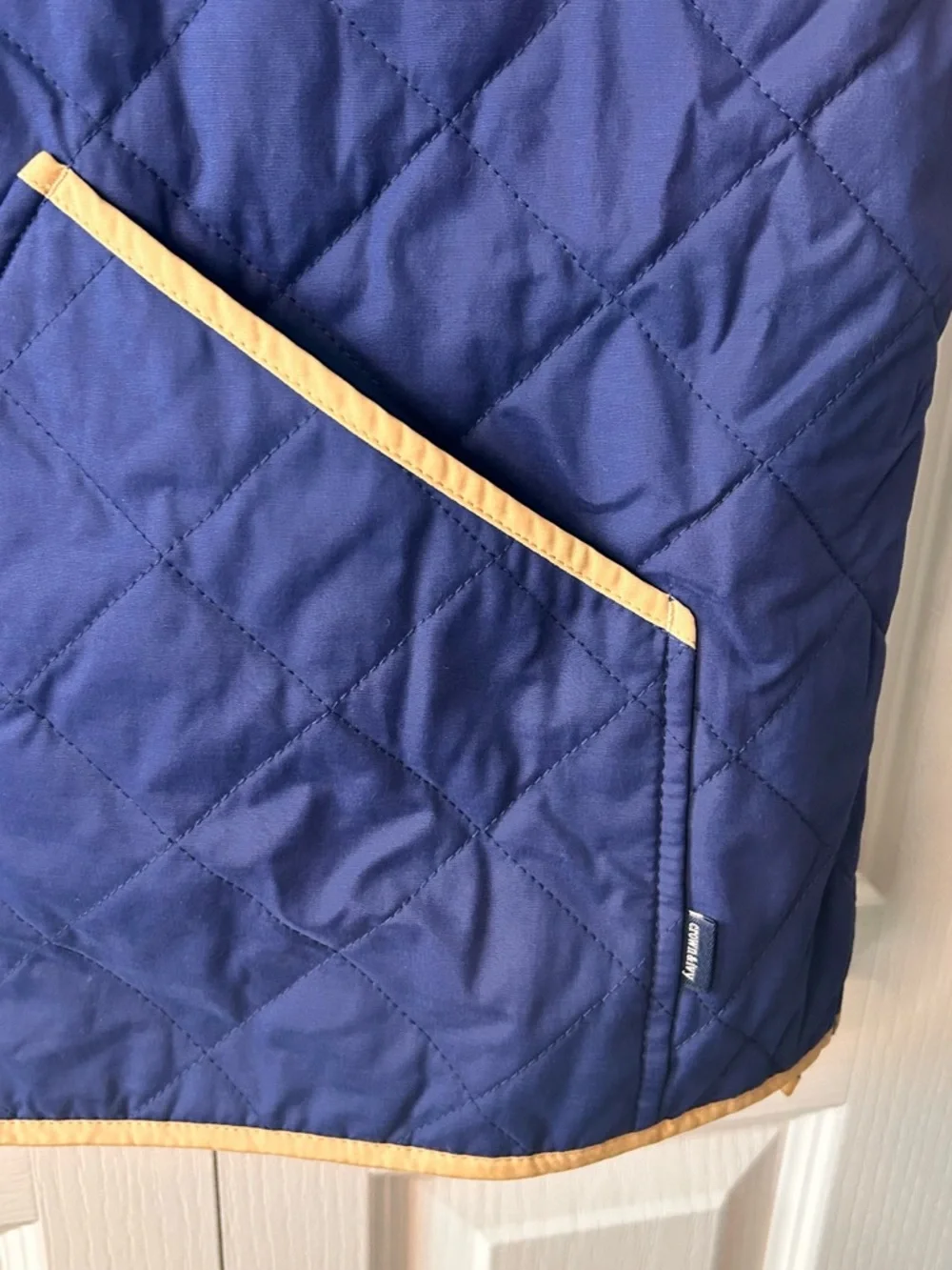 Crown & Ivy Full Zip Quilted Diamond Camel Tan Navy Blue Lining Vest Men's XL